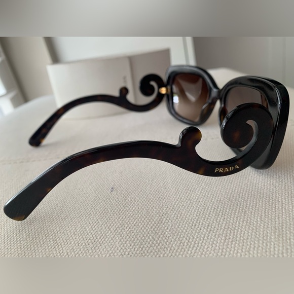 Prada Baroque Brown Sunglasses with case and dust cloth. - Picture 4 of 8